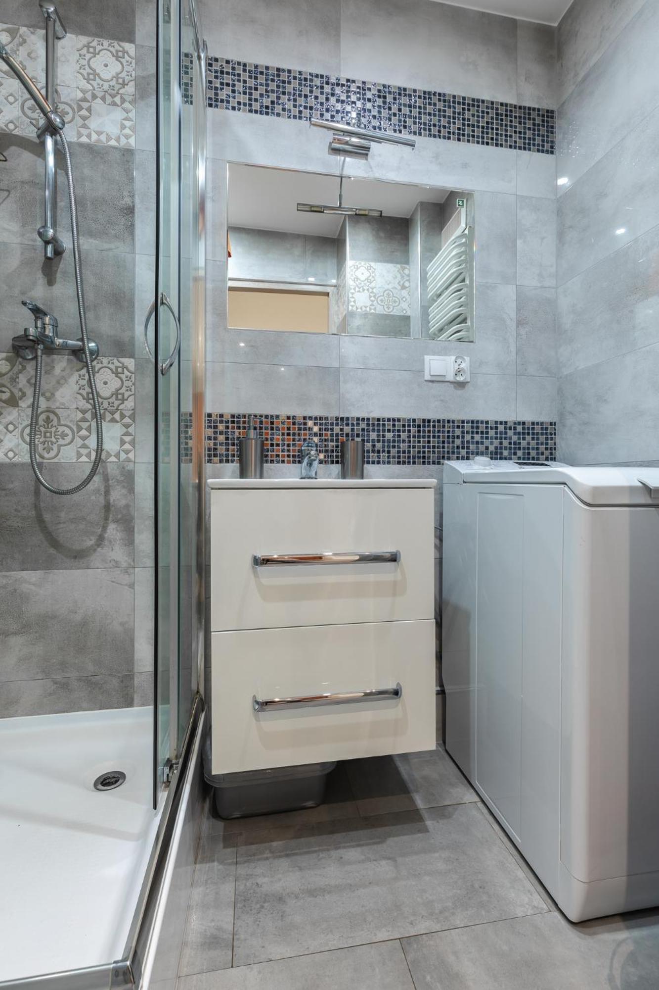 Apartament Przy Termach Cieplickich Julcia Jelenia Gora Bagian luar foto