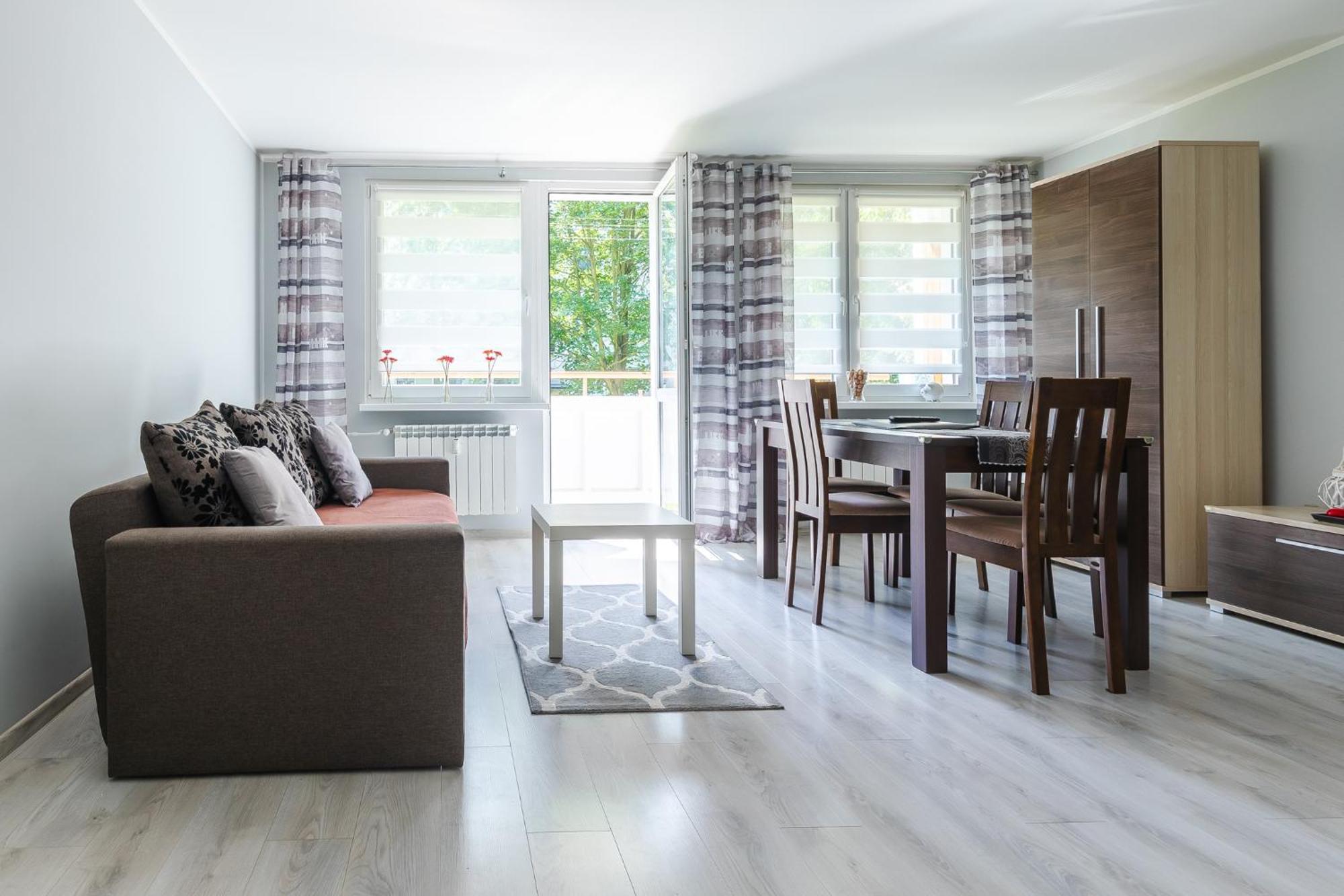 Apartament Przy Termach Cieplickich Julcia Jelenia Gora Bagian luar foto